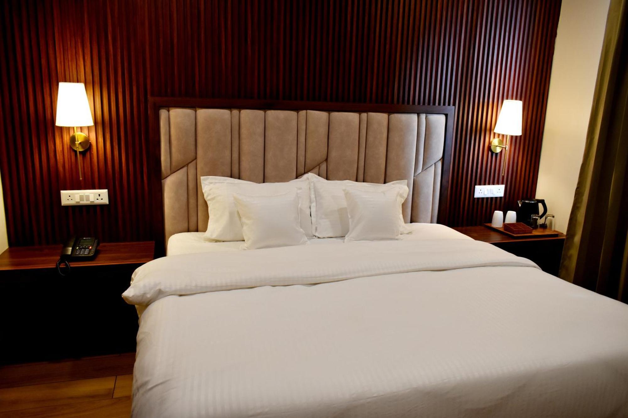 Rega Manivedya The Jungle Trail Resort Mukteshwar Exterior photo