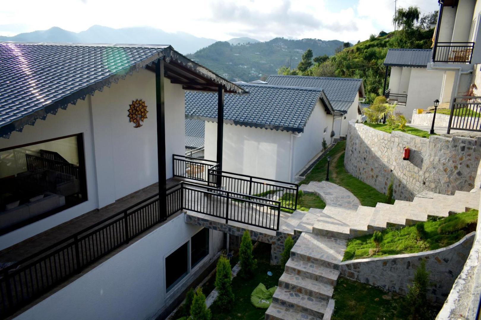 Rega Manivedya The Jungle Trail Resort Mukteshwar Exterior photo