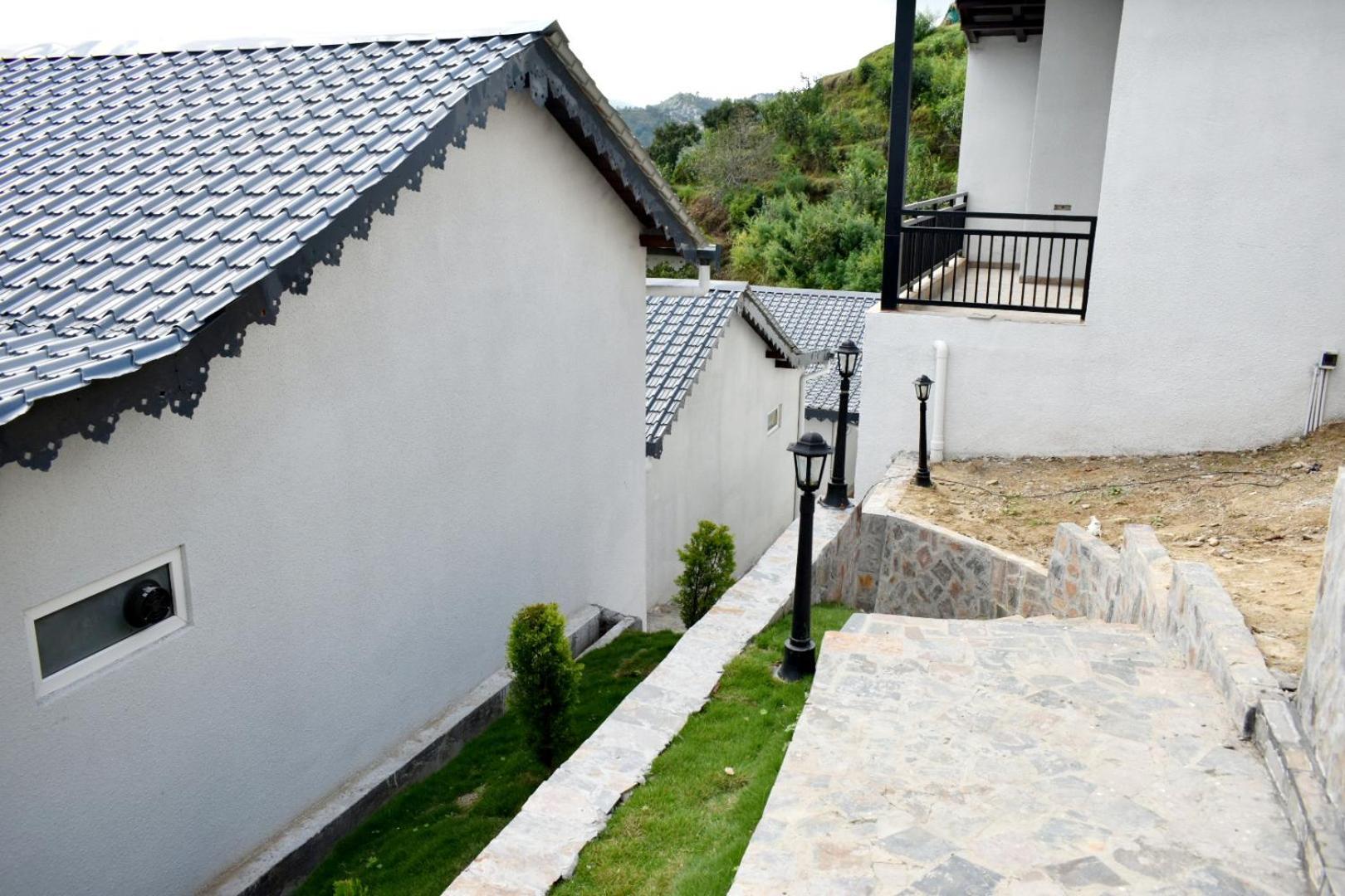 Rega Manivedya The Jungle Trail Resort Mukteshwar Exterior photo